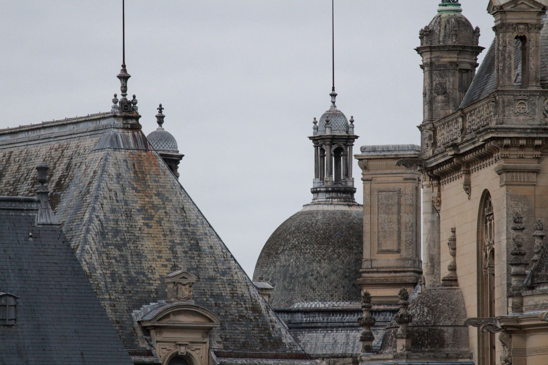 Bâchage de toiture à Paris